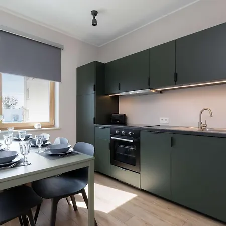 Exceptional With Parking In By Renters Gdynia