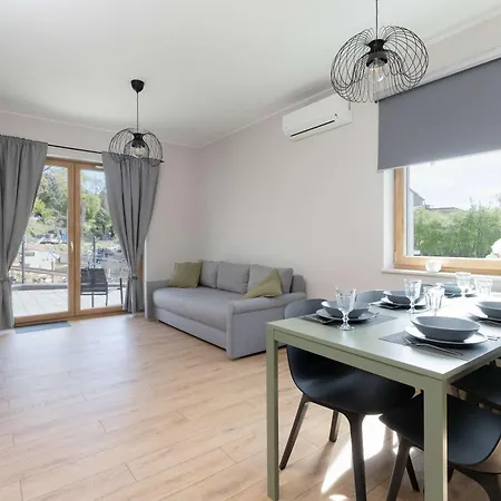 Exceptional With Parking In By Renters * גדינייה